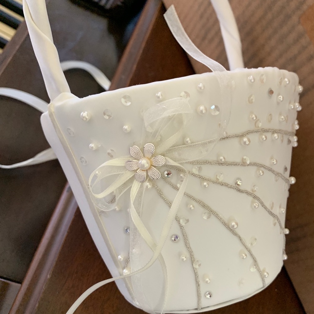 Never used Flower Girl Basket